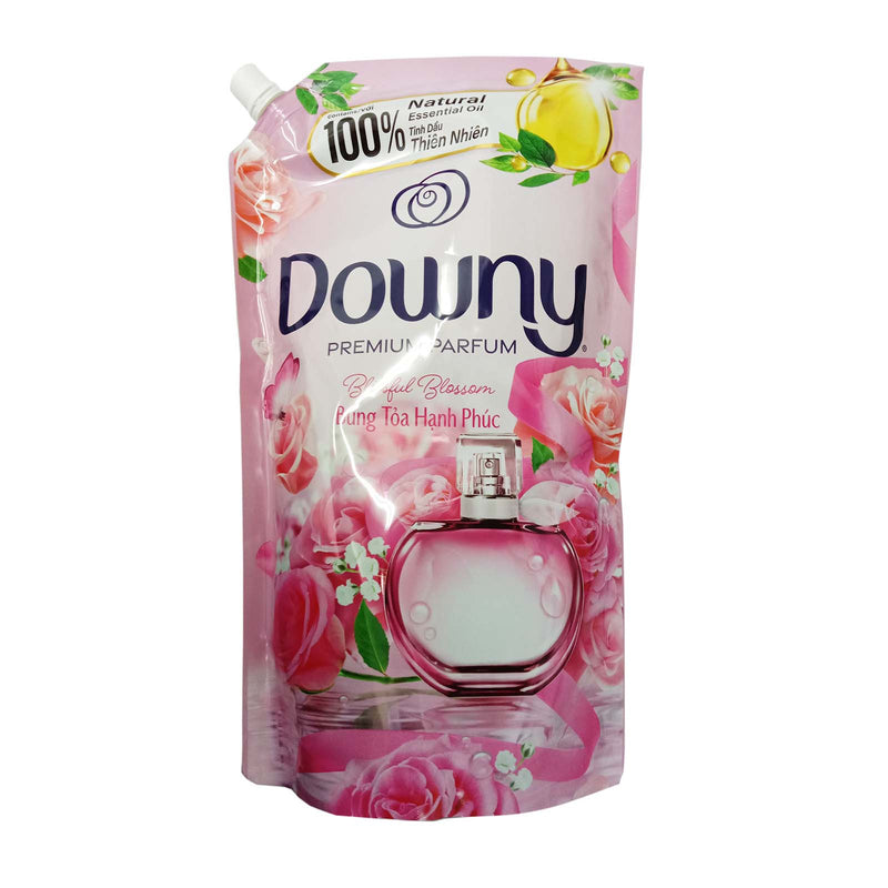 Downy Blissful Blossom Fabric Concentrated Fabric Softener 1.35L