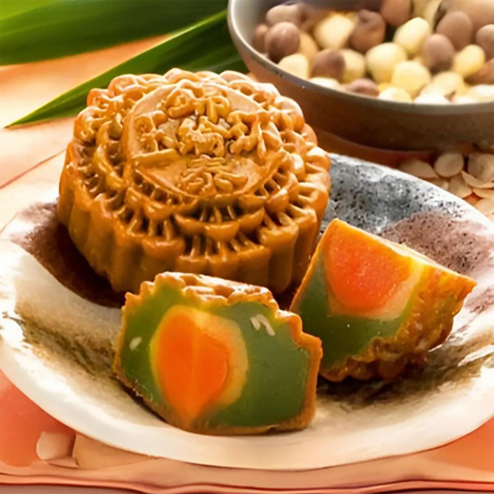 Klt Golden Jade with 1 Yolk Mooncake 1unit