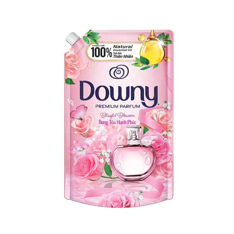 Downy Blissful Blossom Fabric Concentrated Fabric Softener 1.35L